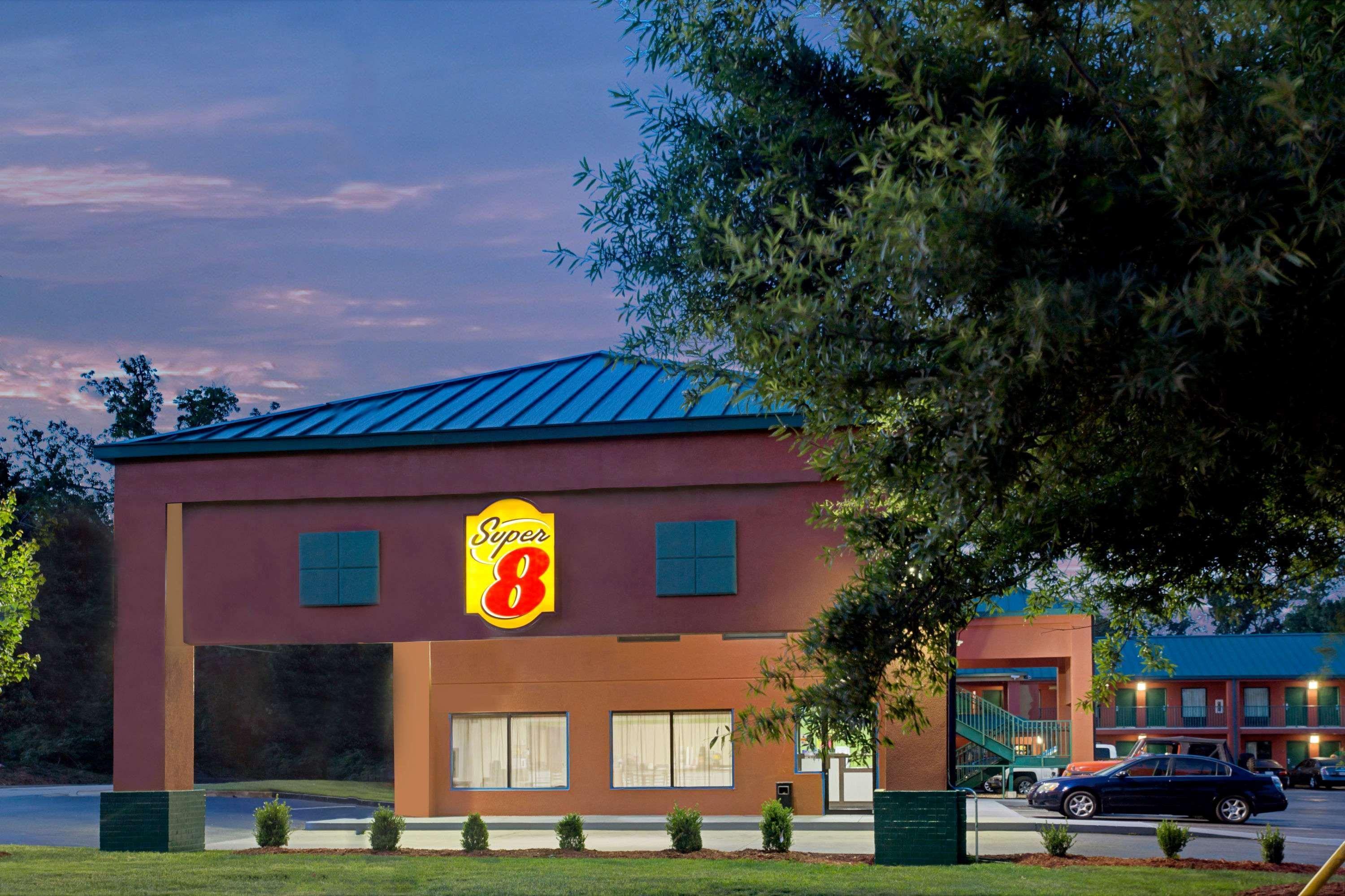 Super 8 By Wyndham Gainesville Extérieur photo
