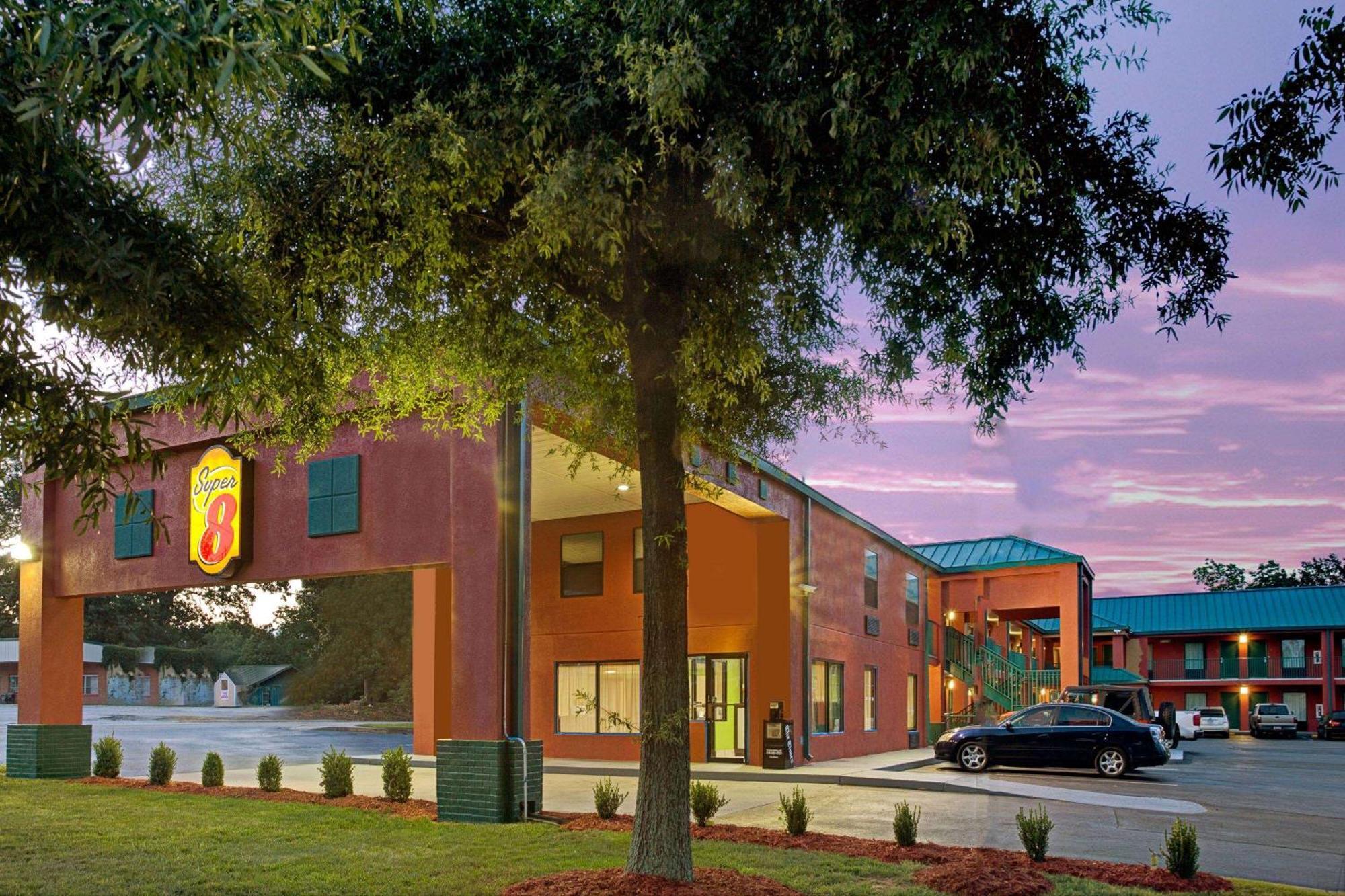 Super 8 By Wyndham Gainesville Extérieur photo